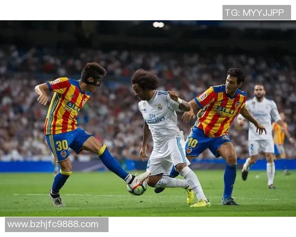 巴伦西亚与皇马对决裁判表现引发球迷热议与争议