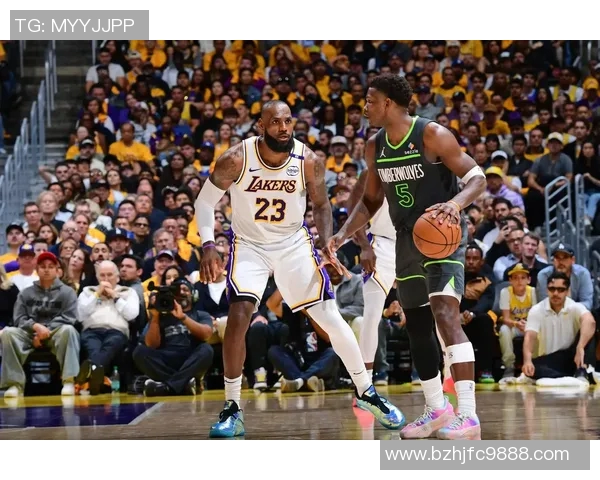 2016年2月28日勇士与雷霆精彩对决原声回顾与赛后分析