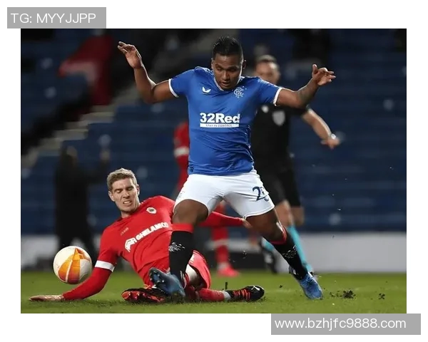 帕纳辛纳与米兰的巅峰对决谁能在欧战中笑到最后