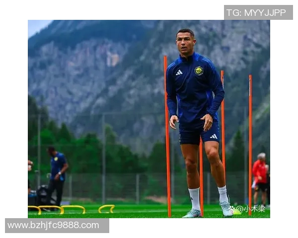 球迷疯狂行为引发热议C罗球衣被抢事件背后的故事