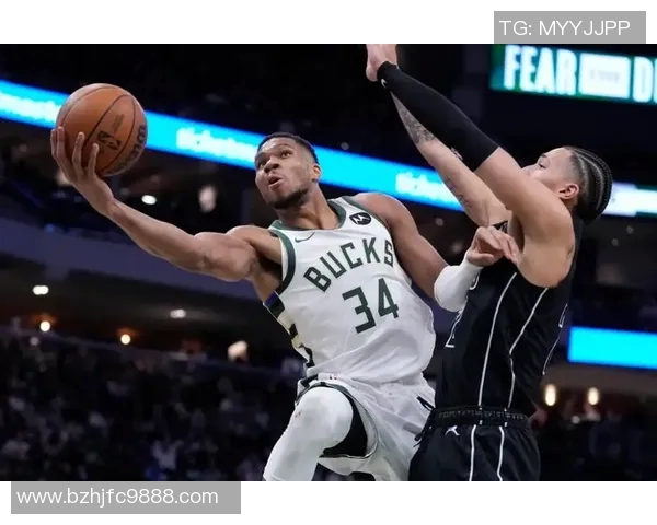 字母哥愤怒撕扯球衣雄鹿惨败后更衣室内爆发激烈冲突