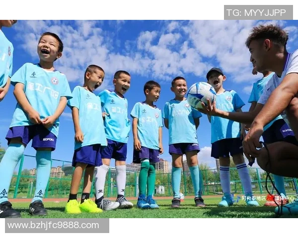 成都足球队的崛起与发展：聚焦力量与激情的足球之路