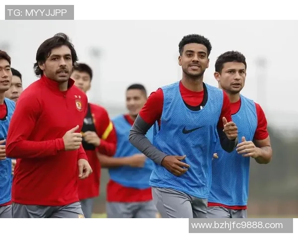 阿美利加会与对手的激烈对决引发球迷热议与期待